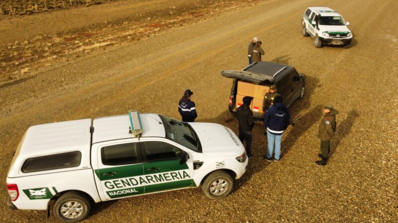 Gendarmer A Y Aduana Interceptan Veh Culo Con Atados De Cigarrillos Provincia